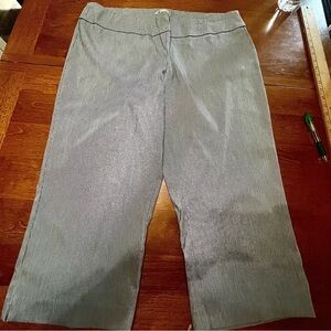 Dana Buchman pinstripe capris